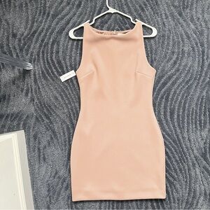NWT Aritzia Babaton Skyline Dress